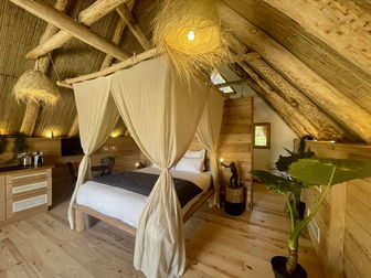 Indonesian hut with private spa Indonesian hut with private spa