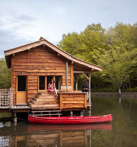 Cabane sur l'eau en Dordogne