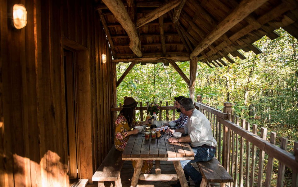 La terrasse de la cabane