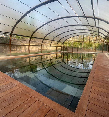 Piscine couverte et chauffée